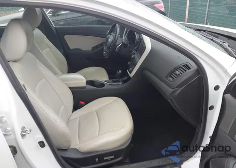 2013 Kia Optima Sx z USA, uszkodzony, nr VIN 5XXGR4A65DG158742